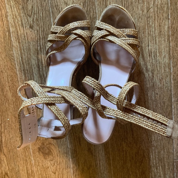 Brown Open Toe Wedges - Picture 1 of 3